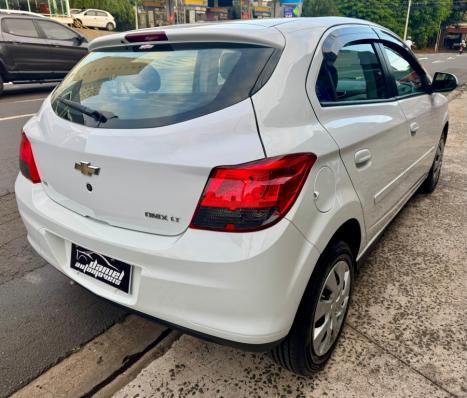 CHEVROLET Onix Hatch 1.4 4P FLEX LT, Foto 11