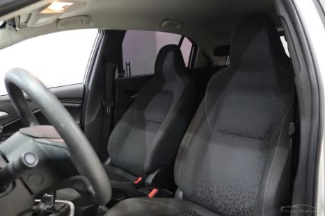 CHEVROLET Onix Hatch 1.0 12V 4P FLEX LT TURBO, Foto 7