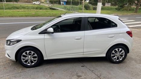 CHEVROLET Onix Hatch 1.4 4P FLEX LT, Foto 3