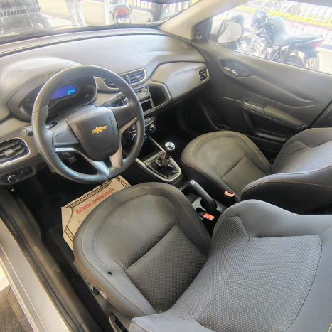 CHEVROLET Onix Hatch 1.4 4P FLEX LT, Foto 5