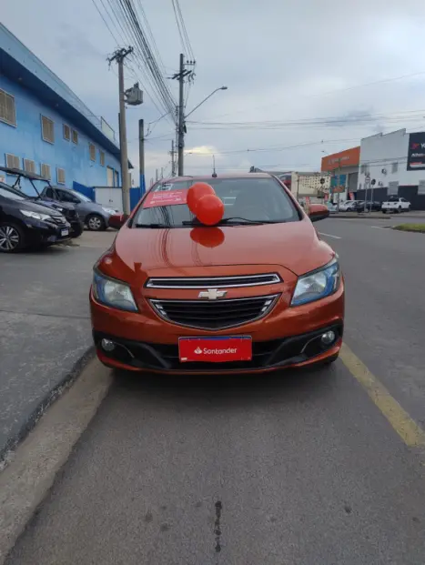 CHEVROLET Onix Hatch 1.4 4P FLEX LTZ, Foto 8