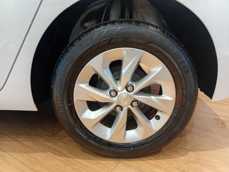 CHEVROLET Onix Hatch 1.0 12V 4P FLEX LTZ TURBO, Foto 8
