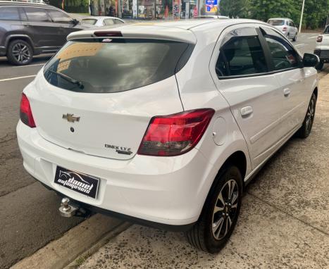 CHEVROLET Onix Hatch 1.4 4P FLEX LTZ, Foto 6