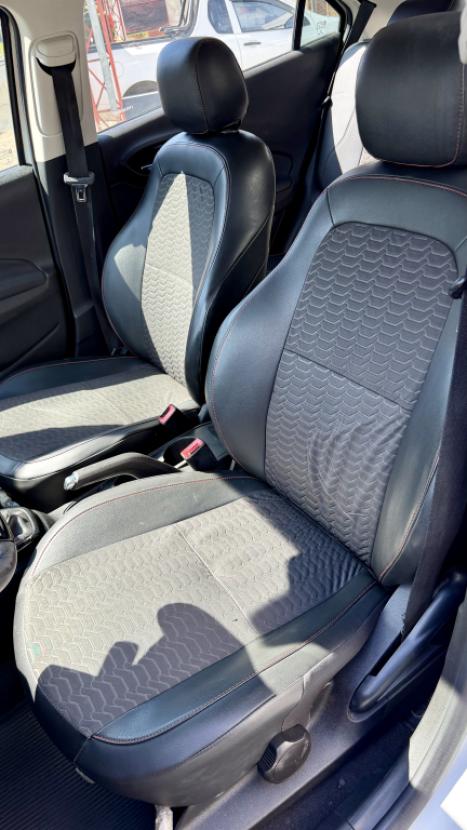 CHEVROLET Onix Hatch 1.4 4P FLEX LTZ, Foto 9