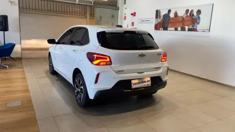 CHEVROLET Onix Hatch 1.0 12V 4P FLEX PREMIER 2 TURBO AUTOM�TICO, Foto 11