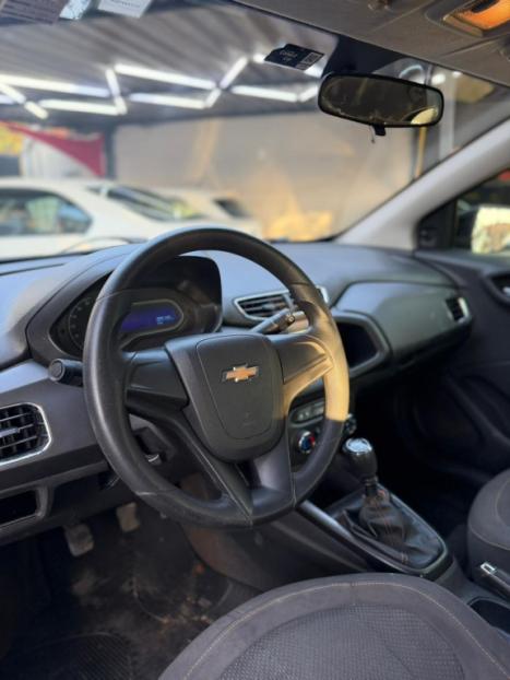 CHEVROLET Onix Hatch 1.4 4P FLEX LT, Foto 3