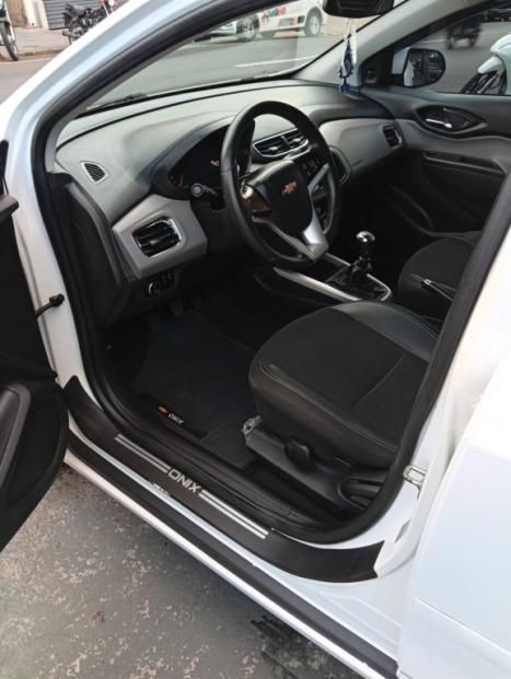 CHEVROLET Onix Hatch 1.0 12V 4P FLEX LT, Foto 16