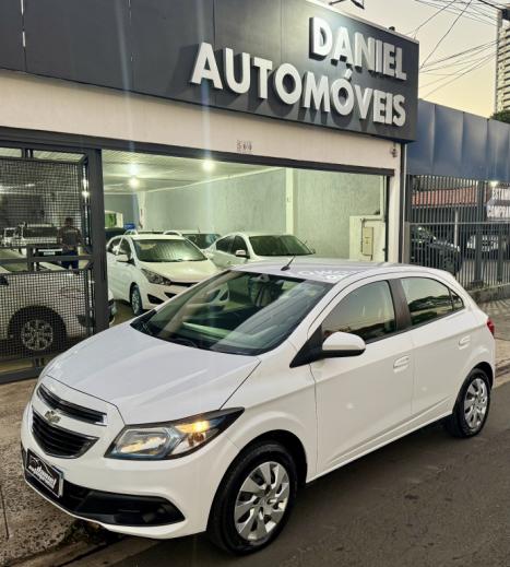 CHEVROLET Onix Hatch 1.4 4P FLEX LT, Foto 1