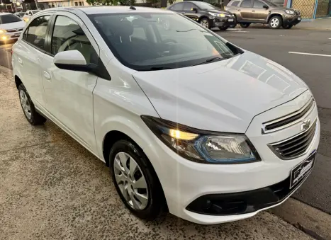 CHEVROLET Onix Hatch 1.4 4P FLEX LT, Foto 2