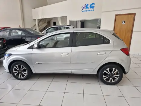 CHEVROLET Onix Hatch 1.4 4P FLEX LTZ, Foto 3