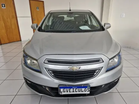 CHEVROLET Onix Hatch 1.4 4P FLEX LTZ, Foto 10