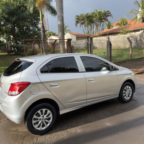 CHEVROLET Onix Hatch 1.0 12V 4P FLEX LT TURBO AUTOM�TICO, Foto 2