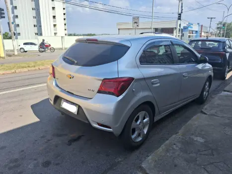 CHEVROLET Onix Hatch 1.4 4P FLEX LT, Foto 5
