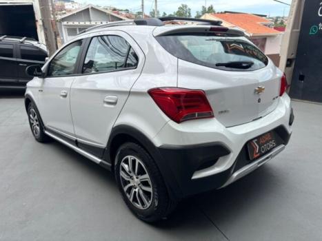 CHEVROLET Onix Hatch 1.4 4P FLEX ACTIV AUTOM�TICO, Foto 7