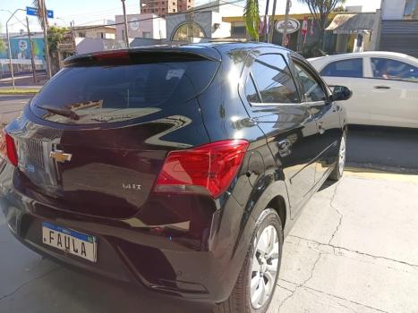 CHEVROLET Onix Hatch 1.4 4P FLEX LT, Foto 5