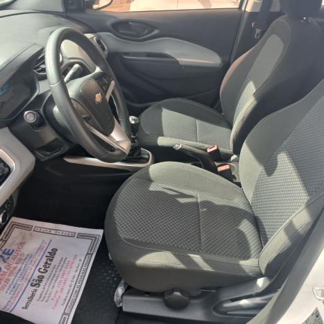 CHEVROLET Onix Hatch 1.4 4P FLEX LT AUTOM�TICO, Foto 9