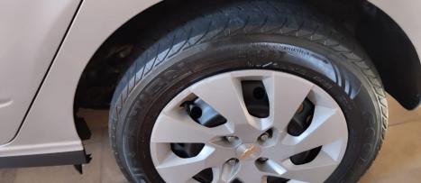 CHEVROLET Onix Hatch 1.4 4P FLEX LT, Foto 3