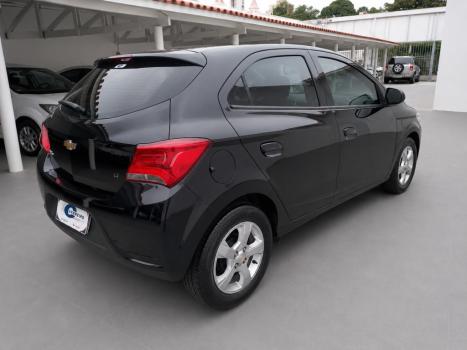 CHEVROLET Onix Hatch 1.4 4P FLEX LT AUTOM�TICO, Foto 5
