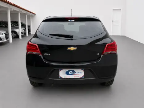 CHEVROLET Onix Hatch 1.4 4P FLEX LT AUTOM�TICO, Foto 6