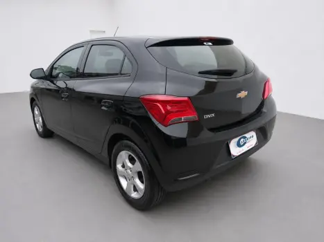 CHEVROLET Onix Hatch 1.4 4P FLEX LT AUTOM�TICO, Foto 7