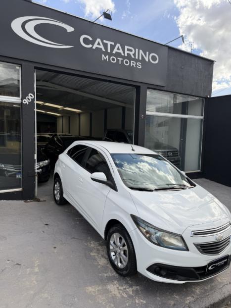 CHEVROLET Onix Hatch 1.0 4P FLEX LT LOLLAPALOOZA, Foto 3