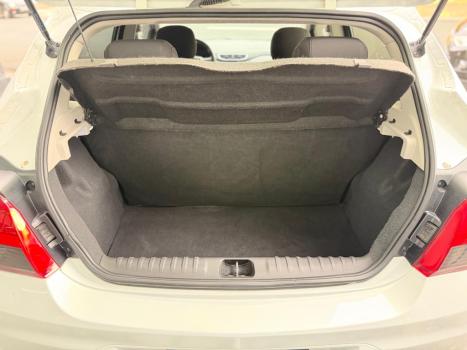 CHEVROLET Onix Hatch 1.0 4P FLEX LT LOLLAPALOOZA, Foto 15
