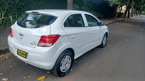 CHEVROLET Onix Hatch 1.0 4P FLEX LT, Foto 2
