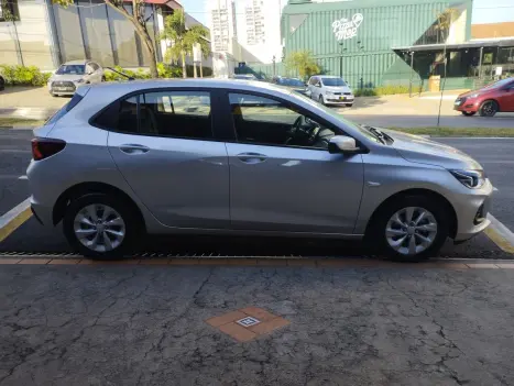 CHEVROLET Onix Hatch 1.0 12V 4P FLEX LT TURBO AUTOM�TICO, Foto 2