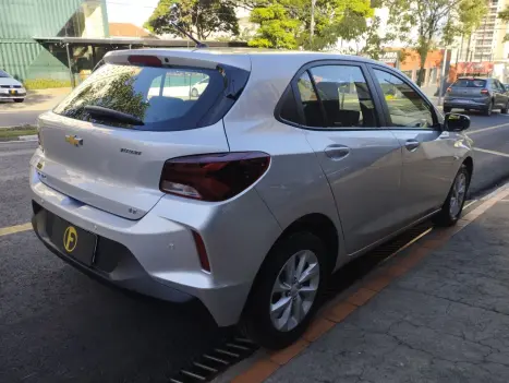 CHEVROLET Onix Hatch 1.0 12V 4P FLEX LT TURBO AUTOM�TICO, Foto 3