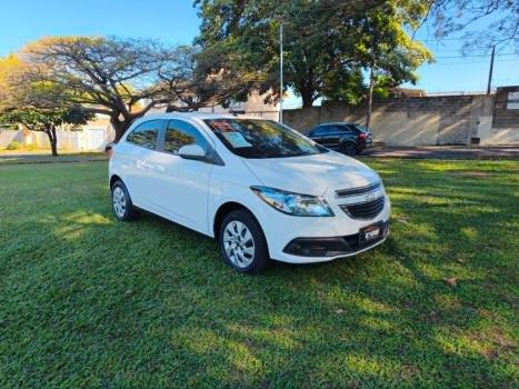 CHEVROLET Onix Hatch 1.4 4P FLEX LT, Foto 11