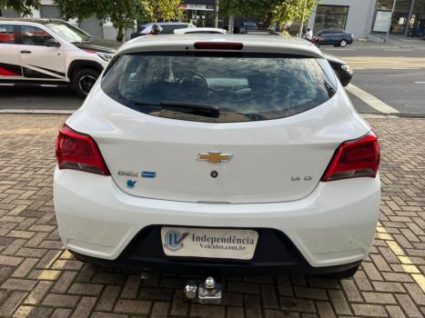 CHEVROLET Onix Hatch 1.4 4P FLEX LT, Foto 5