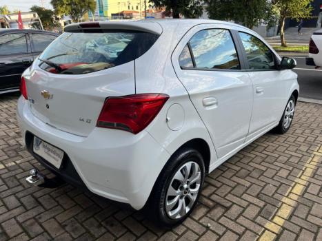CHEVROLET Onix Hatch 1.4 4P FLEX LT, Foto 6