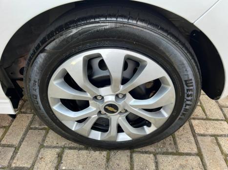CHEVROLET Onix Hatch 1.4 4P FLEX LT, Foto 13