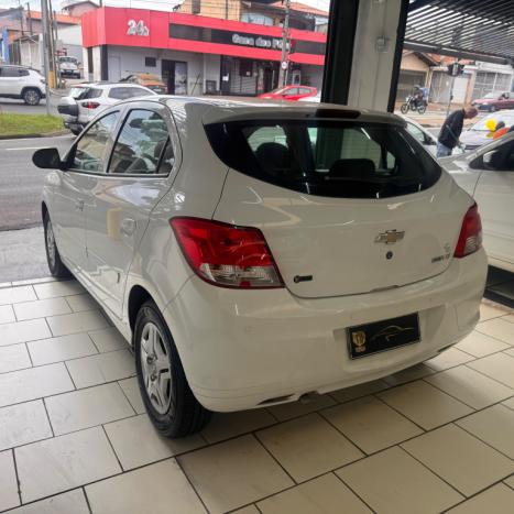 CHEVROLET Onix Hatch 1.0 4P FLEX LT, Foto 8