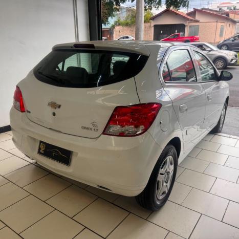 CHEVROLET Onix Hatch 1.0 4P FLEX LT, Foto 2
