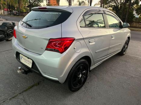 CHEVROLET Onix Hatch 1.4 4P FLEX LT AUTOM�TICO, Foto 6