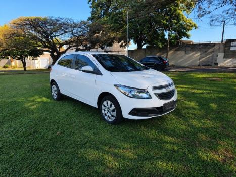 CHEVROLET Onix Hatch 1.4 4P FLEX LT, Foto 11