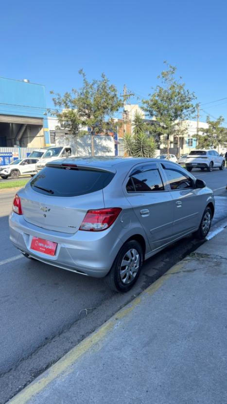 CHEVROLET Onix Hatch 1.0 4P FLEX LS, Foto 5