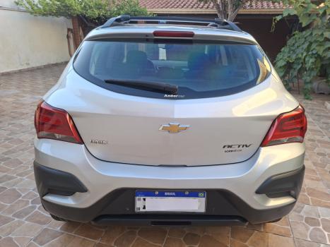 CHEVROLET Onix Hatch 1.4 4P FLEX ACTIV, Foto 2