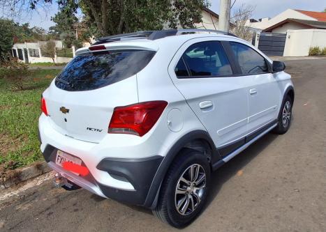 CHEVROLET Onix Hatch 1.4 4P FLEX ACTIV AUTOM�TICO, Foto 3