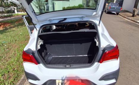 CHEVROLET Onix Hatch 1.4 4P FLEX ACTIV AUTOM�TICO, Foto 12