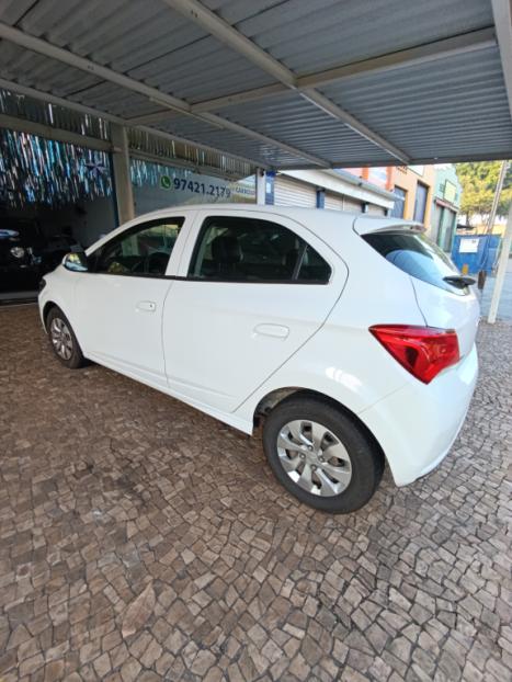 CHEVROLET Onix Hatch 1.0 4P FLEX LT, Foto 4