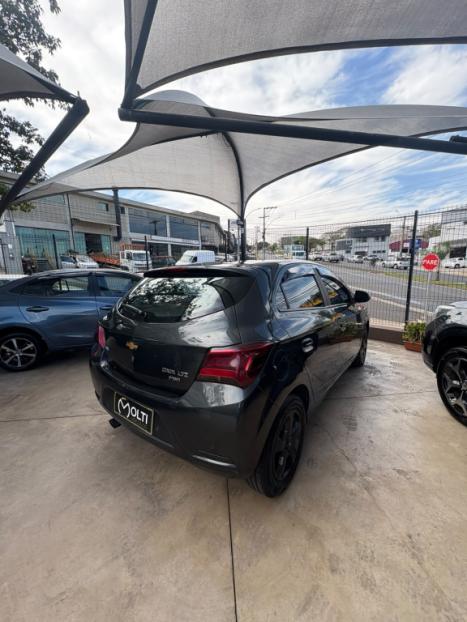 CHEVROLET Onix Hatch 1.4 4P FLEX LTZ AUTOM�TICO, Foto 4