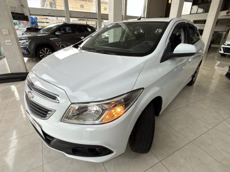 CHEVROLET Onix Hatch 1.0 4P FLEX LT, Foto 3