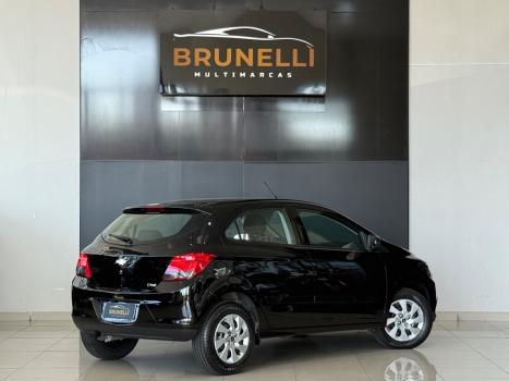 CHEVROLET Onix Hatch 1.4 4P FLEX LT AUTOM�TICO, Foto 3