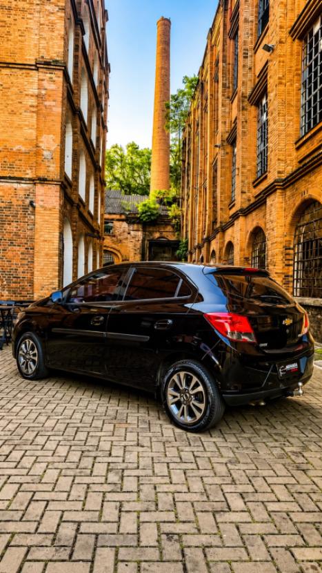 CHEVROLET Onix Hatch 1.4 4P FLEX LTZ, Foto 5