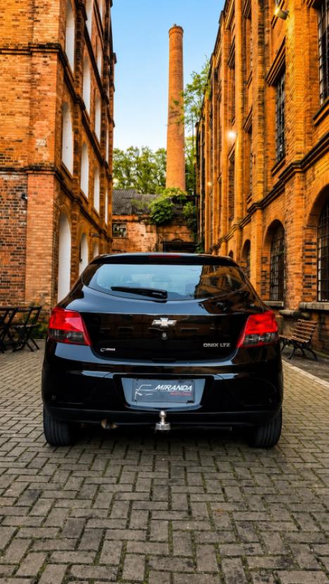 CHEVROLET Onix Hatch 1.4 4P FLEX LTZ, Foto 6