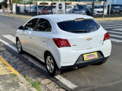 CHEVROLET Onix Hatch 1.4 4P FLEX LT, Foto 4