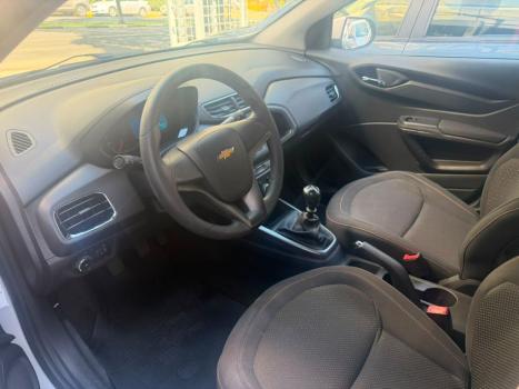 CHEVROLET Onix Hatch 1.4 4P FLEX LTZ, Foto 6