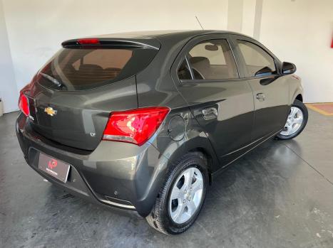 CHEVROLET Onix Hatch 1.4 4P FLEX LT AUTOM�TICO, Foto 5